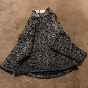 (Girls M 10/12) fuzzy jacket